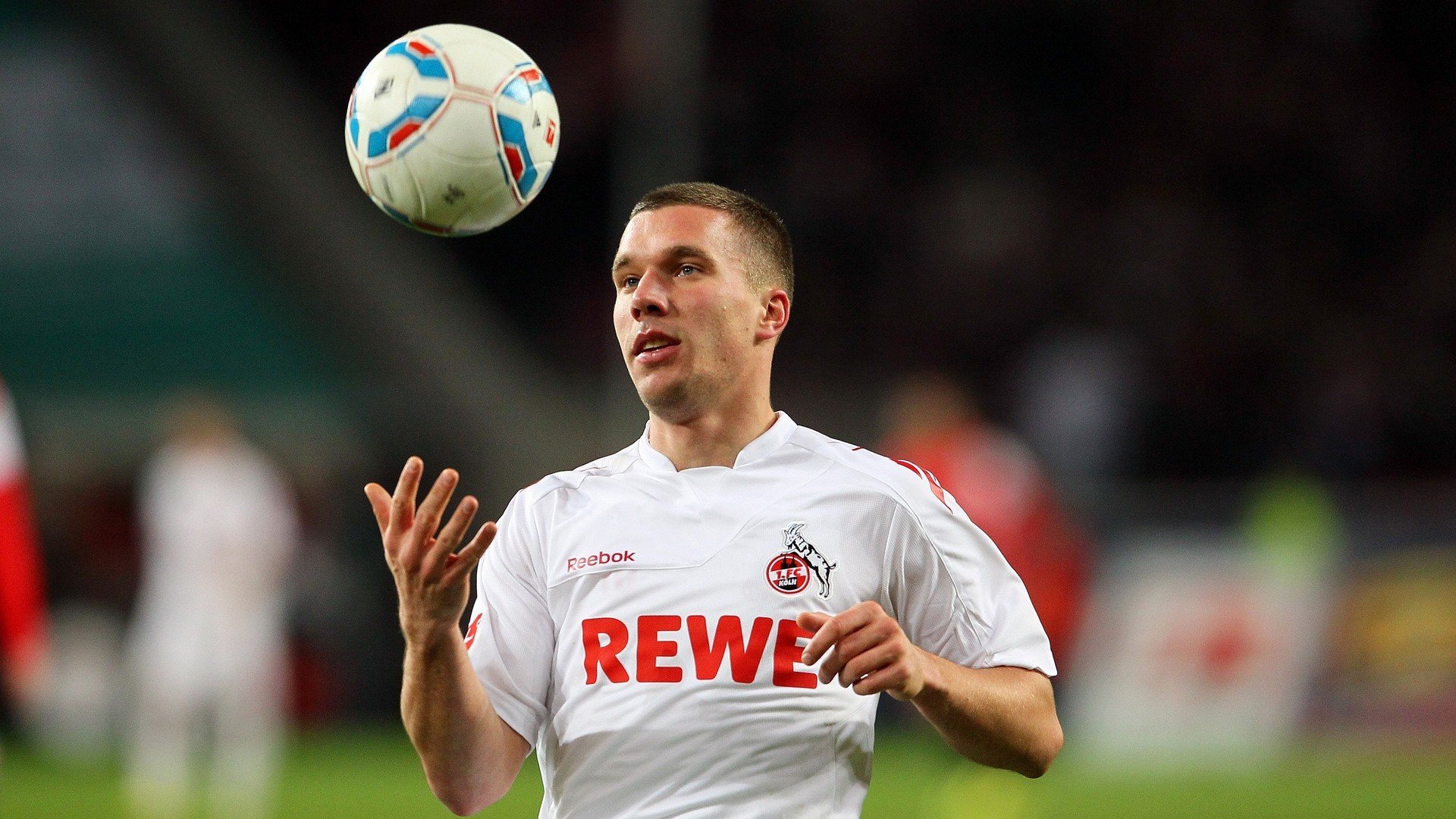 “基层青训高速推进,基层足球蹿升新高度”,青年基层锻炼